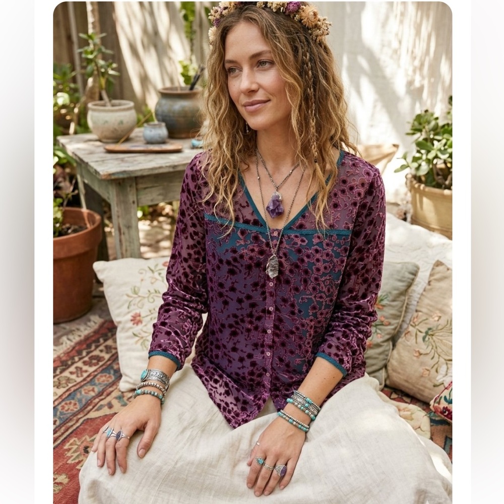 Sundance crushed velvet tunic top size M